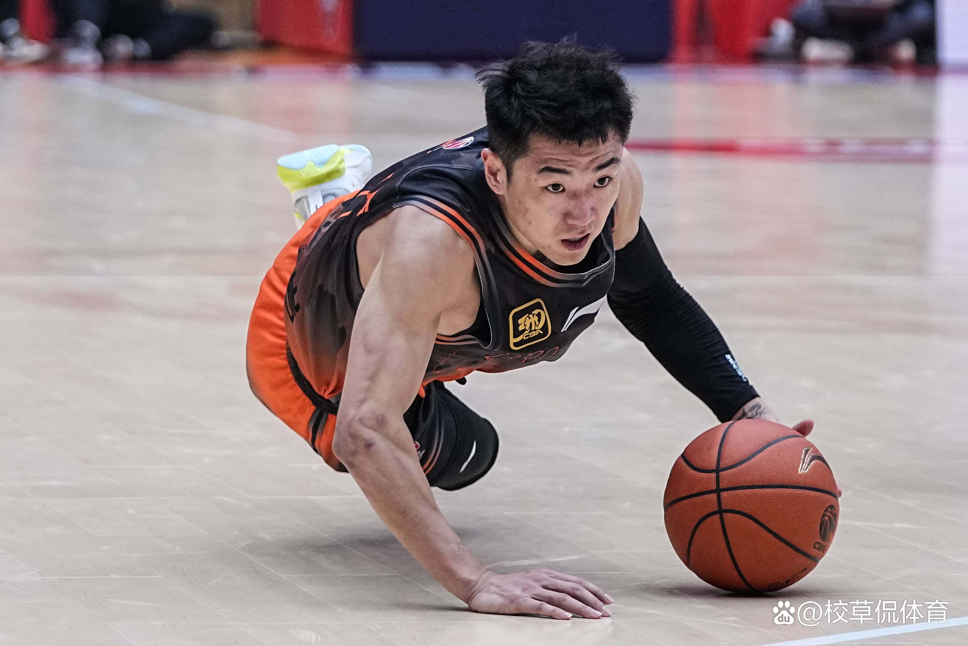 江苏男篮苦战四川队,迎来关键一仗的简单介绍 江苏男篮苦战四川队,迎来关键一仗的简单介绍