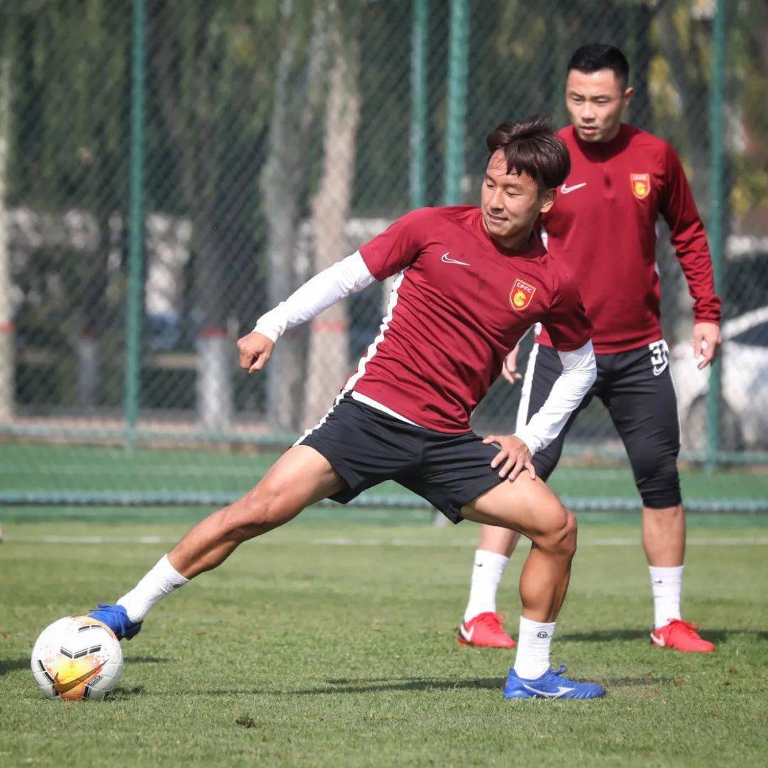 关于大胜后再战！球队目标一致追逐成功的信息