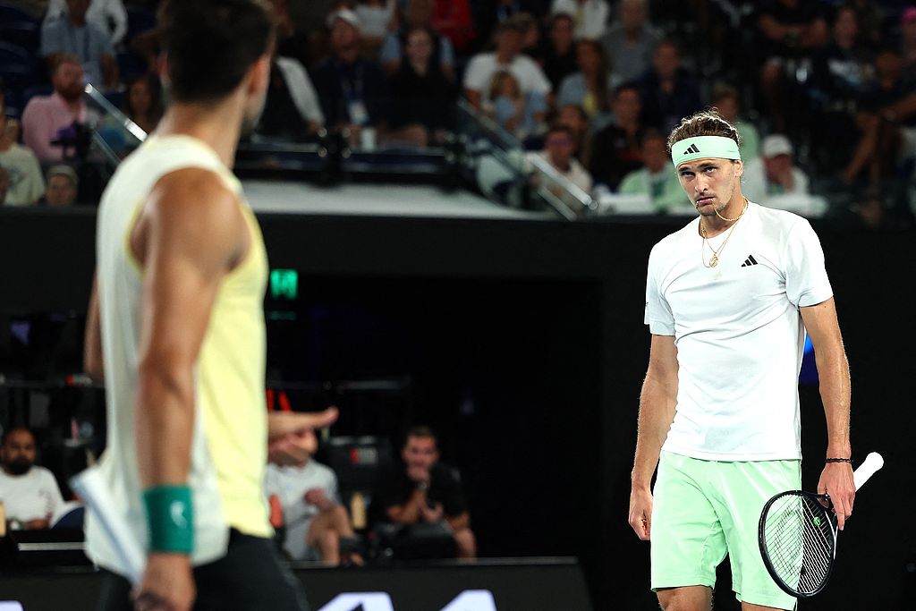 包含意大利网球队鏖战澳大利亚网球队,阿尔卡拉斯统治全场的词条 包含意大利网球队鏖战澳大利亚网球队,阿尔卡拉斯统治全场的词条