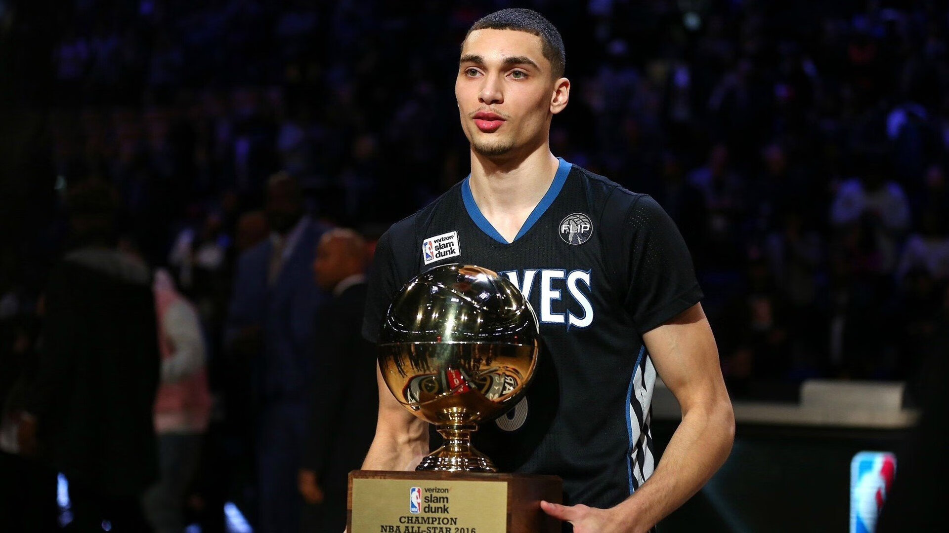 舞台越大越强,班凯罗闪耀季后赛,步行者团队篮球碾压老鹰